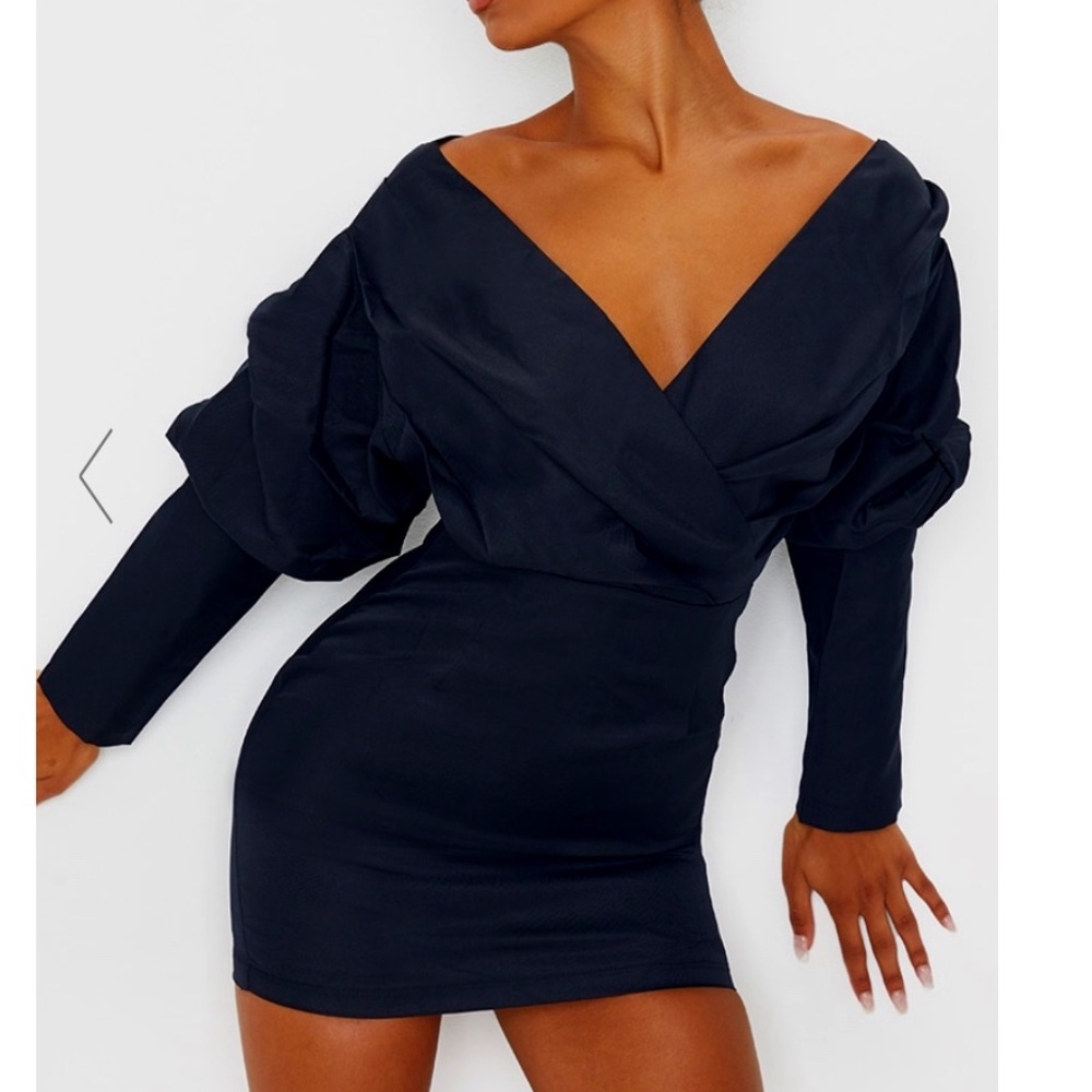 PRETTYLITTLETHING Black Off The Shoulder Ruched Bodycon Dress